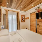 Hotel Hotiday Sauze Centro 3*