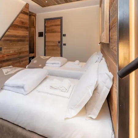 Hotiday Sauze Centro Hotel