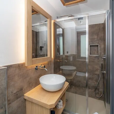 Hotiday Sauze Centro Hotel 3*