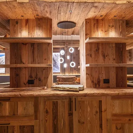 Hotiday Sauze Centro Hotel