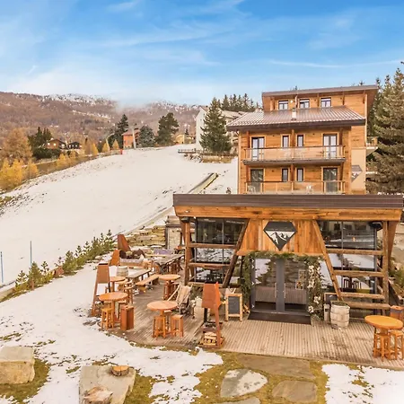 Hotiday Sauze Centro Hotel 3*