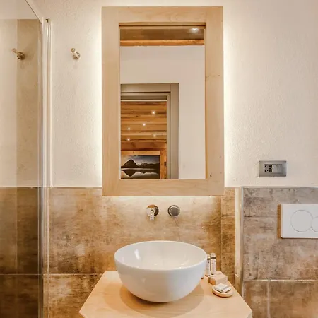 Hotiday Sauze Centro Hotel 3*