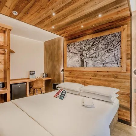 Hotell Hotiday Sauze Centro Oulx