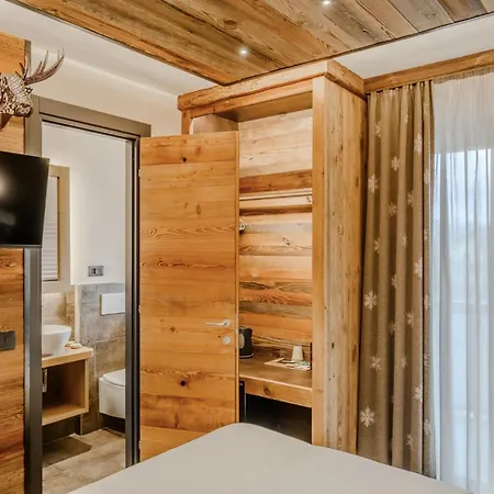 Hotel Hotiday Sauze Centro