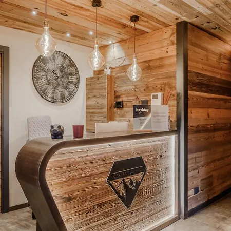 Hotiday Sauze Centro Hotel 3*