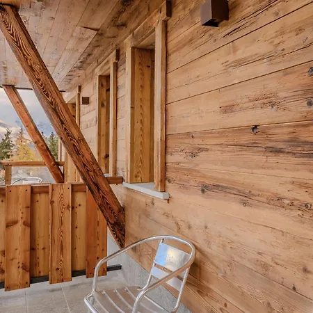 Hotiday Sauze Centro Hotel